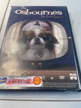 The Osborne’s season 1 disc 2 on DVD - Blue Cover with Dog Artwork